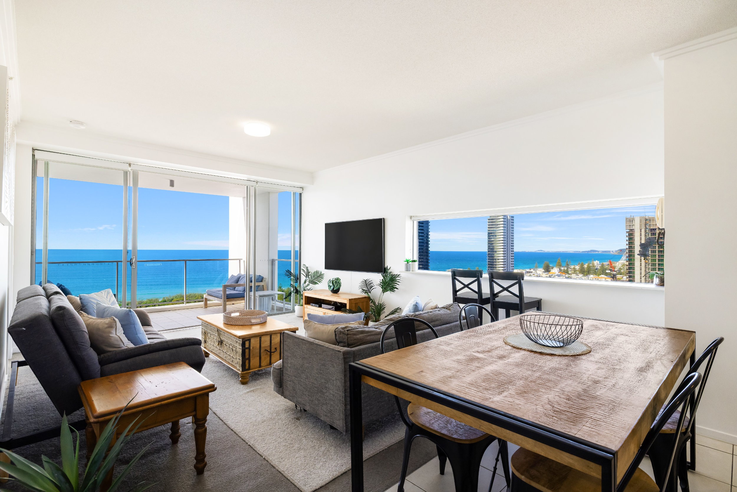 2 Bedroom 1 Bathroom Ocean View